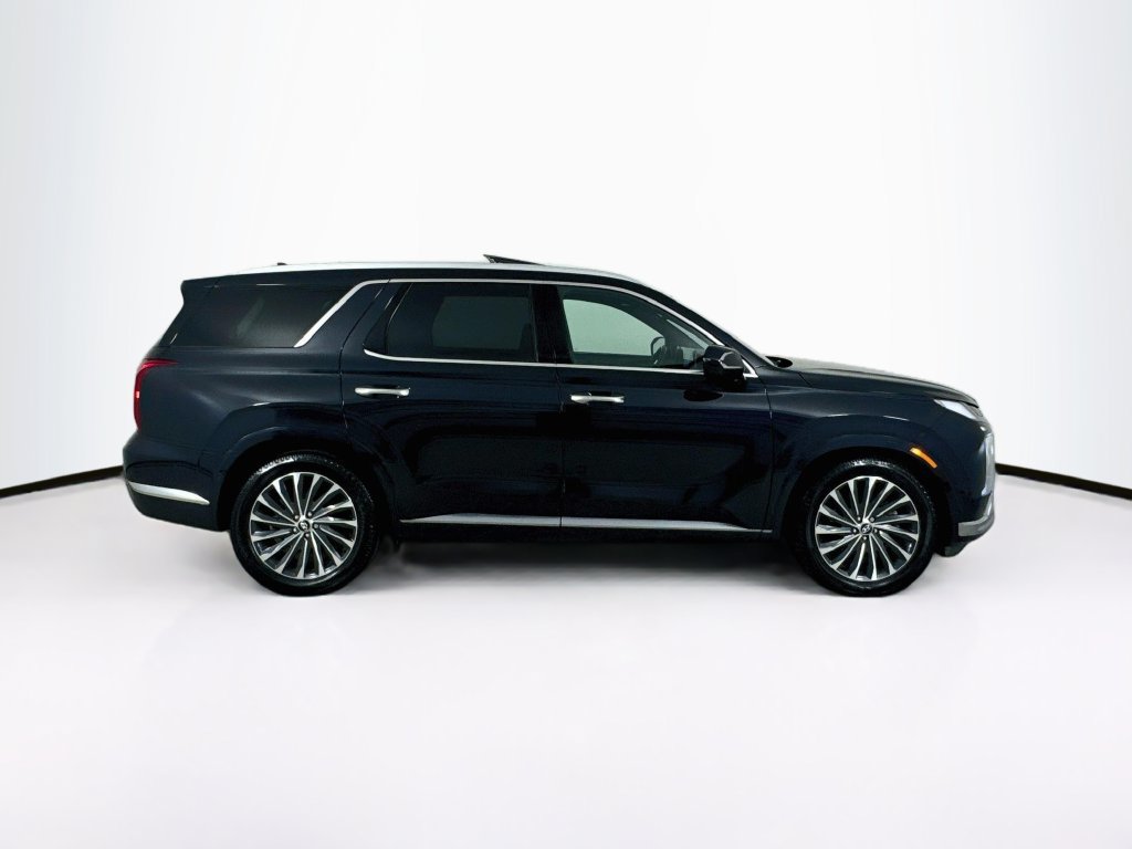 Used 2023 Hyundai Palisade Calligraphy w/ Cargo Package FWD image 8