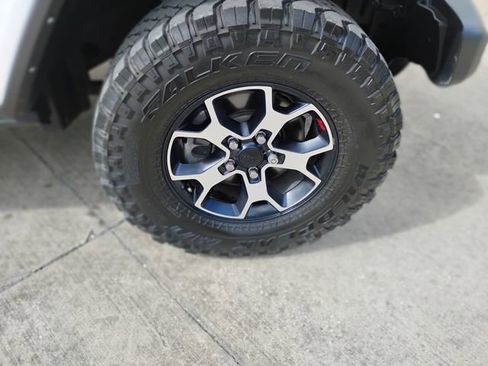 Used 2022 Jeep Wrangler Unlimited Rubicon w/ LED Lighting Group image 15