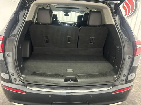 Used 2021 Buick Enclave Avenir w/ Avenir Technology Package AWD/4WD image 15