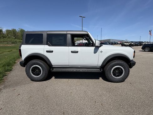 New 2026 Ford Bronco Outer Banks AWD/4WD image 6