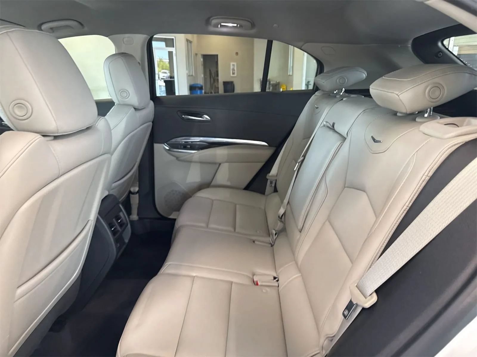 Used 2019 Cadillac XT4 Luxury FWD image 11