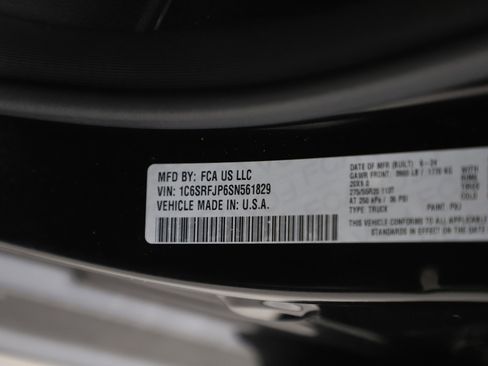 Used 2025 RAM 1500 Laramie image 28