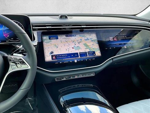 Used 2026 Mercedes-Benz E 450 4MATIC Sedan image 8