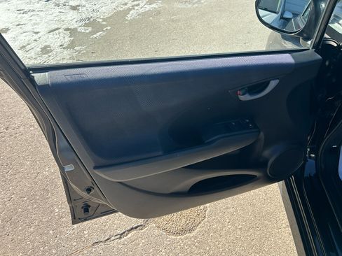 Used 2011 Honda Fit Sport image 9