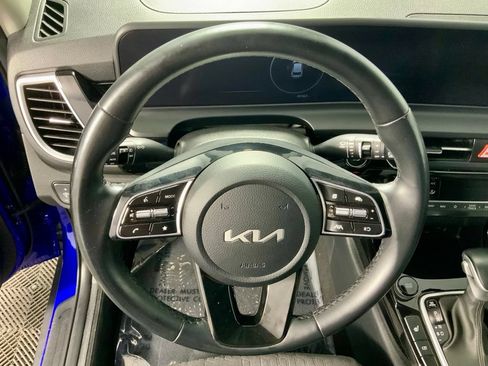 Used 2024 Kia Seltos S AWD/4WD image 25