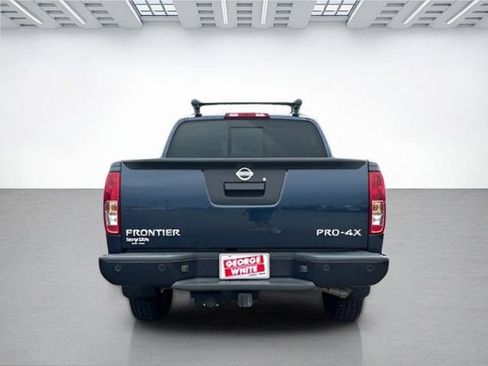 Used 2021 Nissan Frontier PRO-4X w/ Pro-4x Utility Package image 5