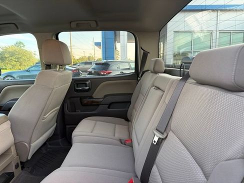 Used 2018 Chevrolet Silverado 1500 LT w/ All Star Edition RWD image 9