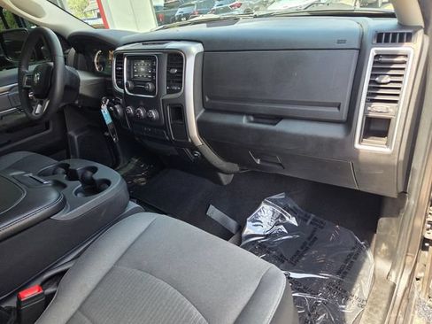 Used 2021 RAM 1500 Classic SLT RWD image 17