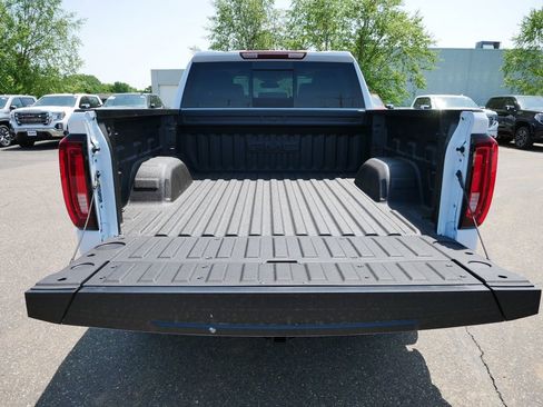New 2026 GMC Sierra 1500 SLT w/ SLT Premium Plus Package AWD/4WD image 7