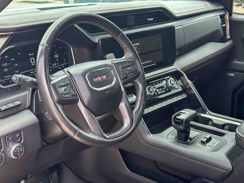 Used 2023 GMC Sierra 1500 AT4 w/ Technology Package AWD/4WD image 12