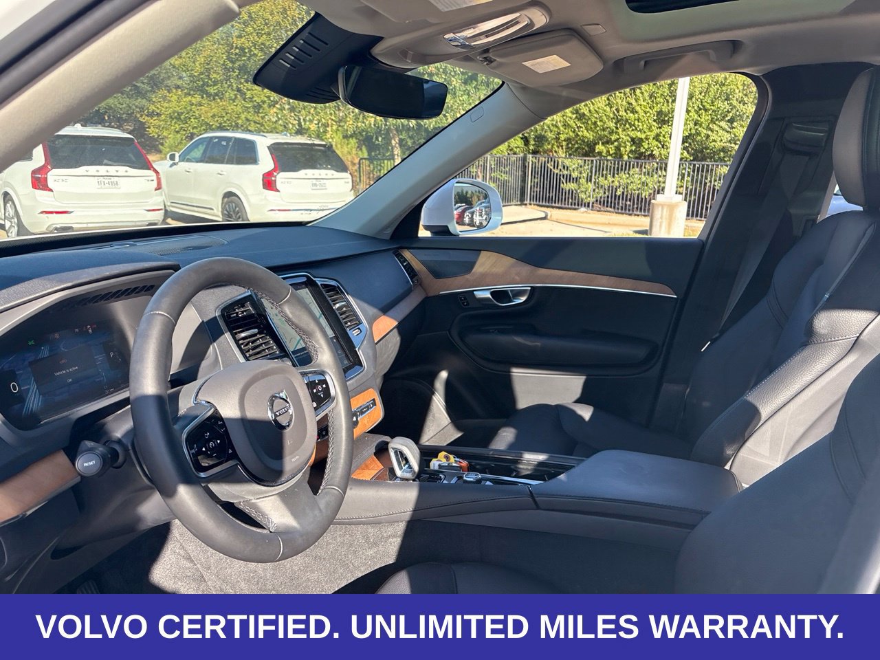 Certified 2024 Volvo XC90 T8 Plus w/ Protection Package Premier AWD/4WD image 19