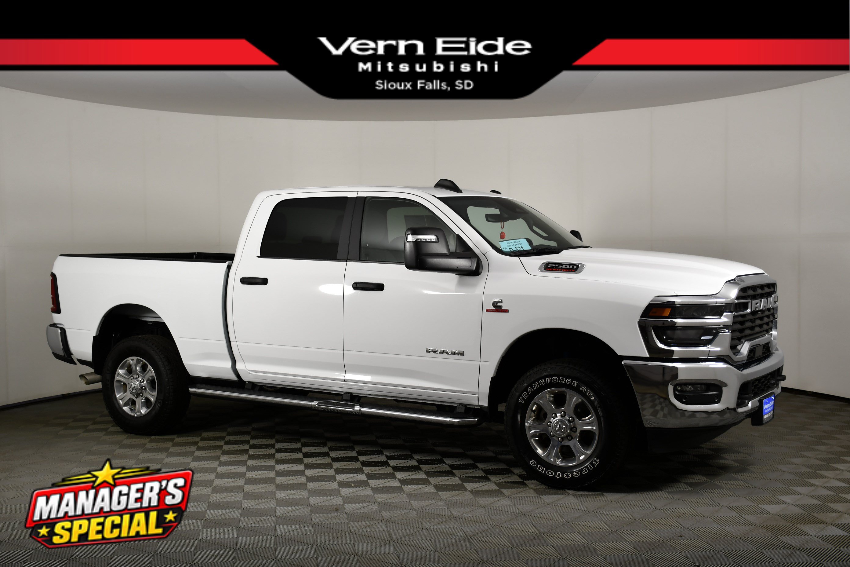Used 2025 RAM 2500 Big Horn AWD/4WD image 1