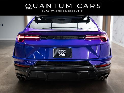 Used 2023 Lamborghini Urus Performante AWD/4WD image 6