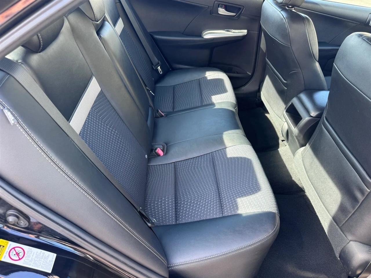 Used 2012 Toyota Camry SE FWD image 40