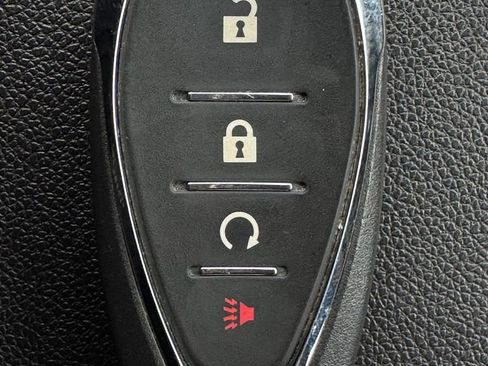 Used 2025 Chevrolet TrailBlazer LT AWD/4WD image 31