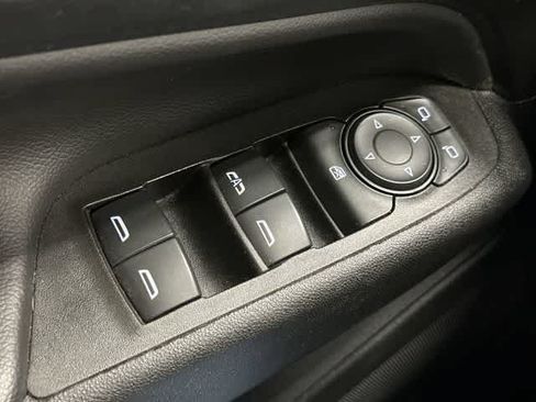 Used 2023 Chevrolet Equinox LT FWD image 20