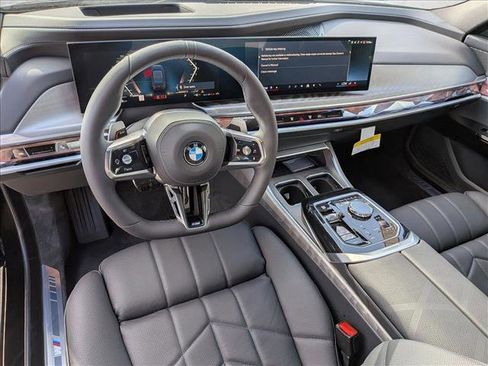 New 2026 BMW 740i image 3