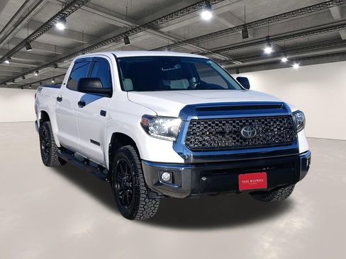 Used 2021 Toyota Tundra SR5 w/ SR5 Leather Package image 2