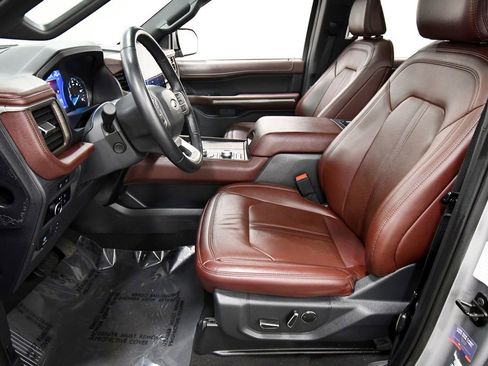Used 2024 Ford Expedition Max Limited image 13