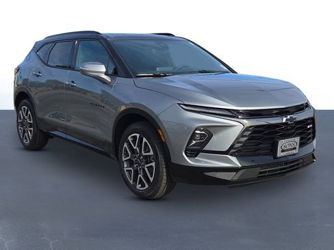 New 2026 Chevrolet Blazer RS w/ Driver Confidence II Package image 3