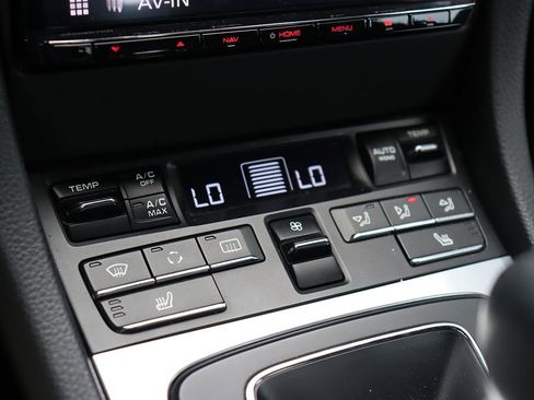 Used 2013 Porsche Boxster image 22