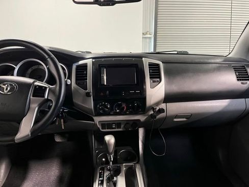Used 2013 Toyota Tacoma PreRunner w/ TRD Off-Road Pkg RWD image 20