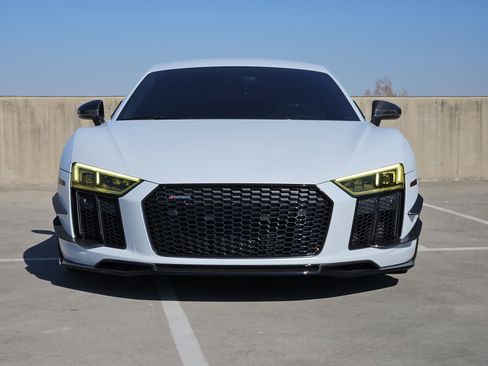 Used 2018 Audi R8 V10 plus w/ 20" Wheel Package image 11