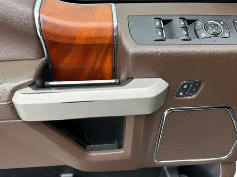 Used 2019 Ford F450 King Ranch w/ King Ranch Ultimate Package image 11