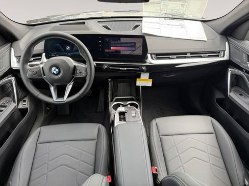 New 2026 BMW X2 xDrive28i w/ Technology Package AWD/4WD image 10