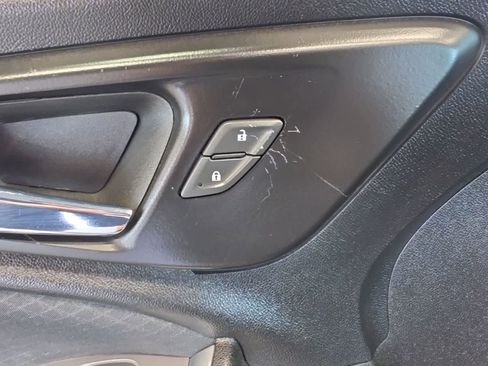 Used 2023 Chevrolet Malibu LT FWD image 17