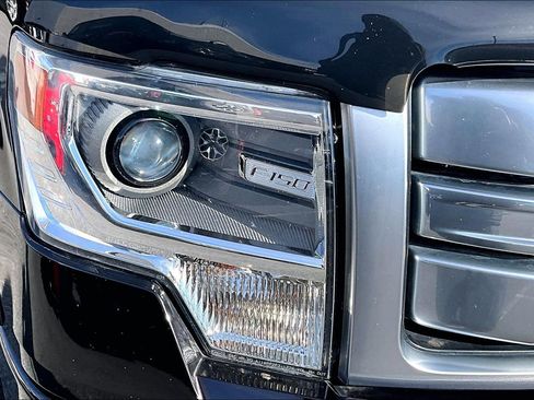 Used 2013 Ford F150 Platinum image 32