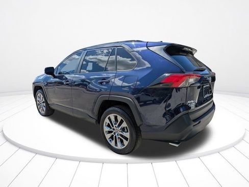 Used 2021 Toyota RAV4 XLE Premium FWD image 6