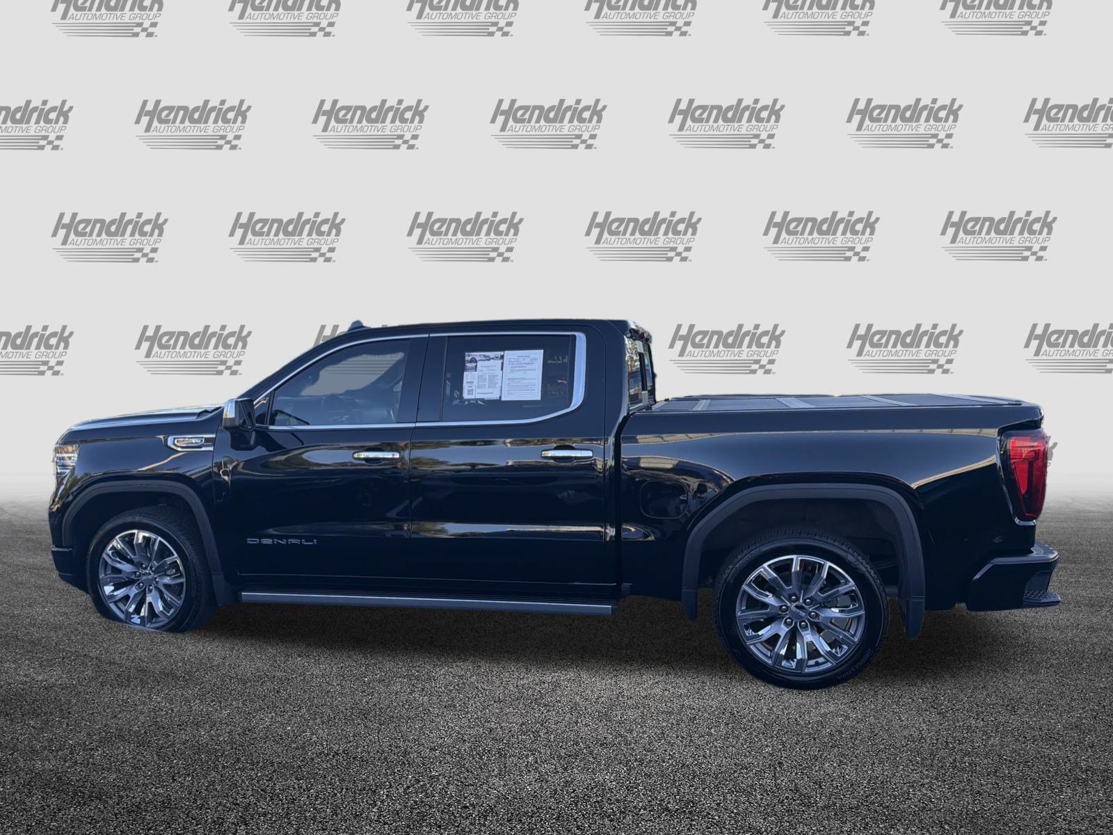 Used 2025 GMC Sierra 1500 Denali AWD/4WD image 7