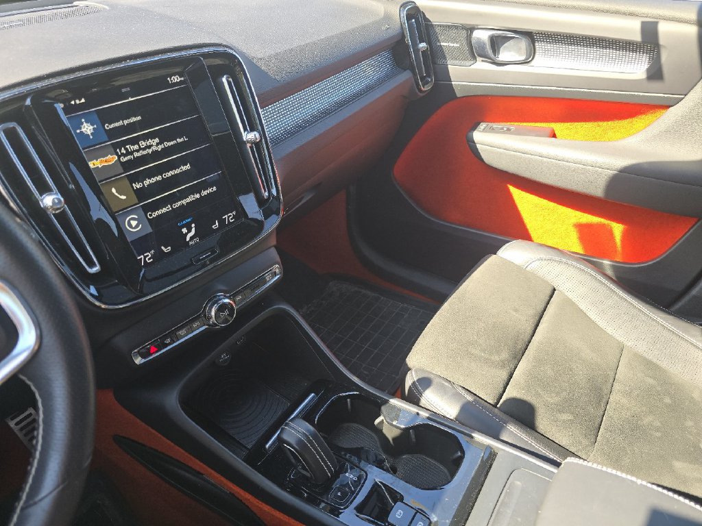 Used 2019 Volvo XC40 AWD T5 image 31