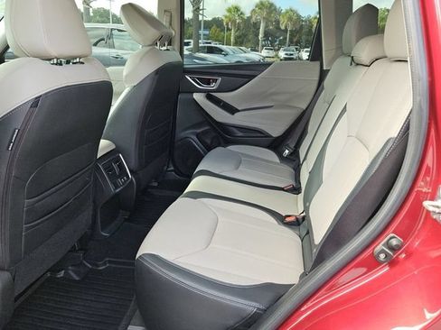 Used 2019 Subaru Forester Limited AWD/4WD image 4