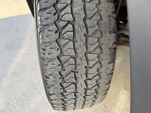 Used 2014 Jeep Cherokee Trailhawk w/ Comfort/Convenience Group image 16