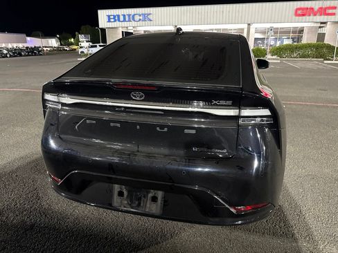 Used 2024 Toyota Prius Prime FWD image 4