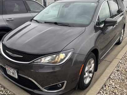 Used 2020 Chrysler Pacifica Touring-L Plus w/ Tire & Wheel Group