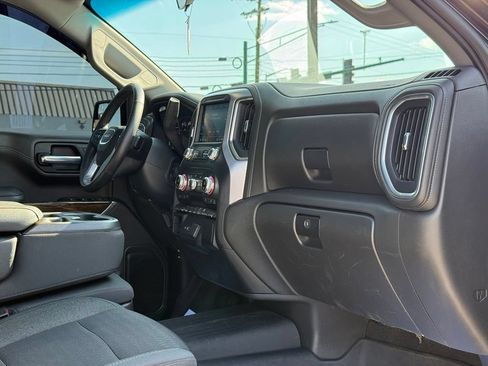 Used 2022 GMC Sierra 1500 Elevation w/ LPO, Elevation Black Package AWD/4WD image 19