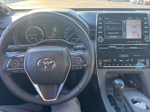 Certified 2021 Toyota Avalon XLE image 12