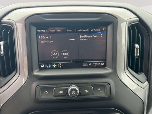 Used 2020 Chevrolet Silverado 1500 Custom Trail Boss w/ Custom Convenience Package AWD/4WD image 9