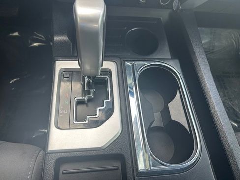 Used 2019 Toyota Tundra SR5 w/ SR5 Upgrade Package image 23