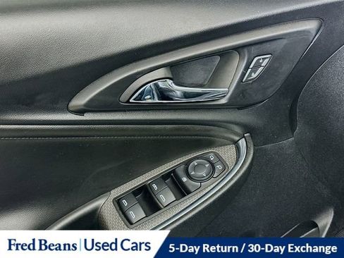 Used 2019 Chevrolet Malibu LT w/ Leather Package image 19