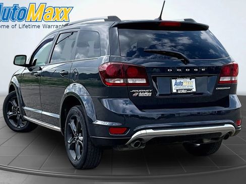 Used 2018 Dodge Journey Crossroad AWD/4WD image 4
