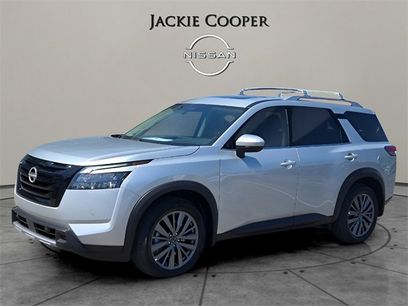 New 2025 Nissan Pathfinder SL w/ SL Premium Package