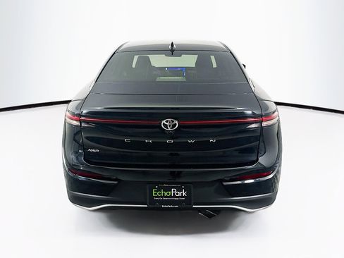 Used 2023 Toyota Crown XLE image 7