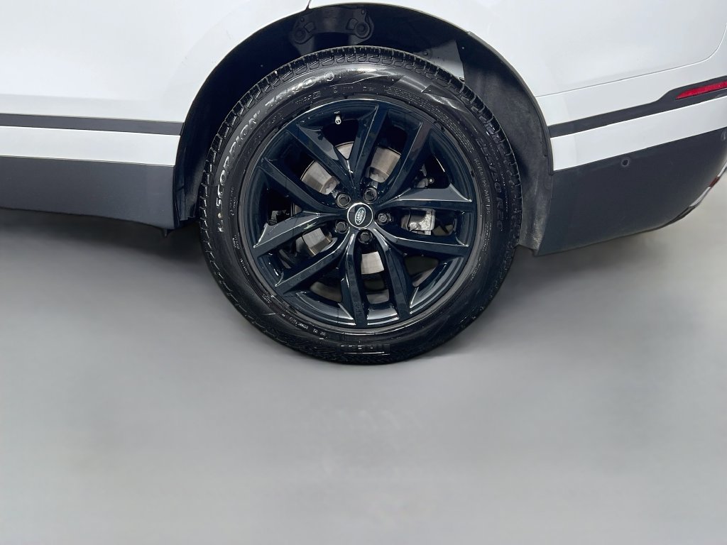 Certified 2026 Land Rover Range Rover Velar S AWD/4WD image 32