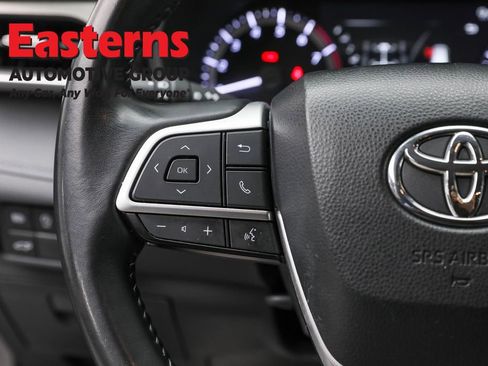 Used 2024 Toyota Highlander LE image 14