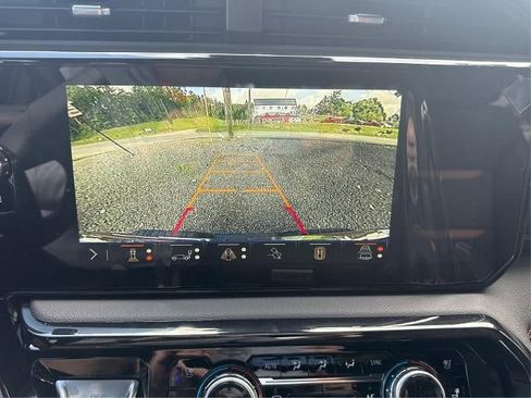 New 2026 GMC Sierra 2500 AT4 w/ AT4 Premium Plus Package AWD/4WD image 14
