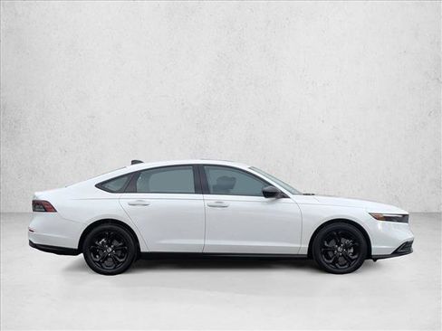 Used 2025 Honda Accord SE image 4